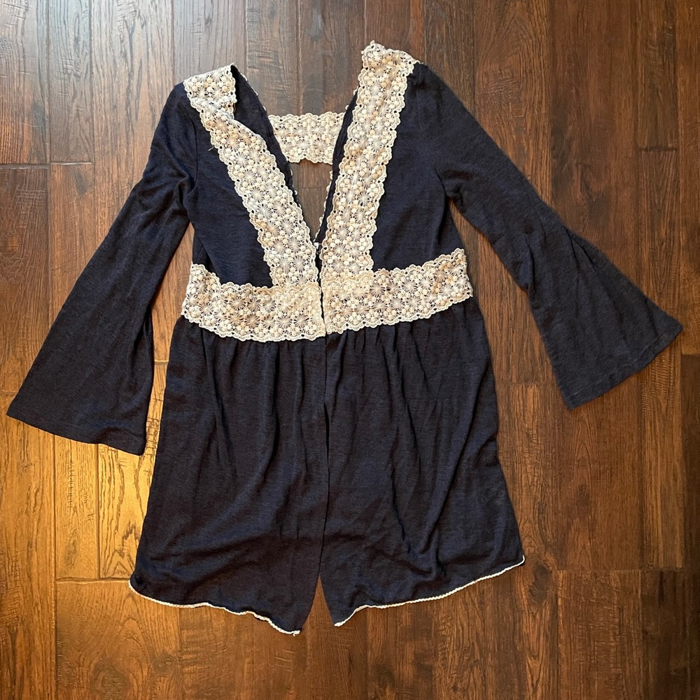 Andree Blue boutique blouse